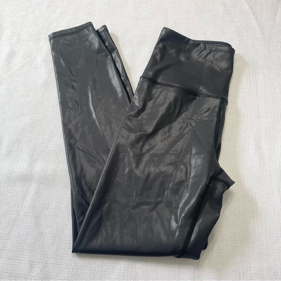 Wildfox Women's Pants Dylan Leggings Black Faux Leather Stretchy Shiny Size M - Picture 9 of 10